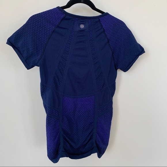 Athleta Speed Light Purple & Black Short Sleeve Top w/Ruching Size M - Picture 5 of 7